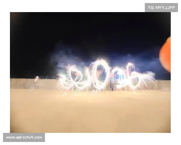 德比战赛后烟花秀，城市夜空点亮蓝黑与红黑